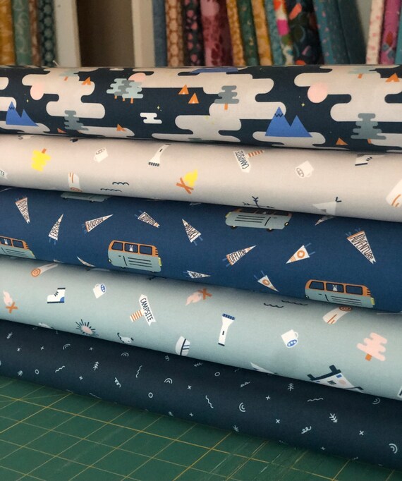 Sandy Paws - Dog Days Of Summer - Krissy Mast - Cloud 9 Fabrics - Poplin Sandy Paws - Dog Days Of Summer - Krissy Mast - Cloud 9 Fabrics - Poplin