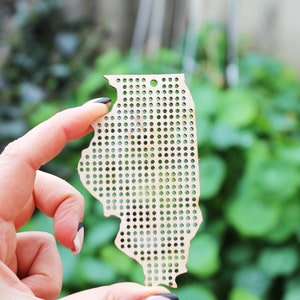 Ponto cruz em branco em forma de estado de Illinois - Corte a laser - branco inacabado - 3,8 polegadas - Mapa de Illinois em branco de ponto cruz