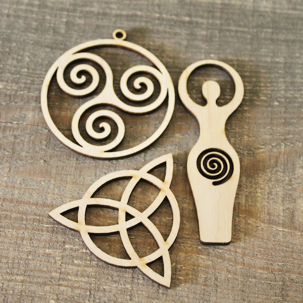 SET DE 5 pendentifs en forme de symboles en bois - Triquetra - Triple spirale - Déesse spirale - boucles d’oreilles base de bijoux inachevées, fourniture de bijoux