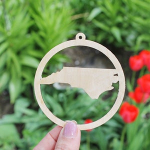 North Carolina state pendant - Laser Cut - unfinished blank - 3.1 inches - North Carolina Map Inside Circle