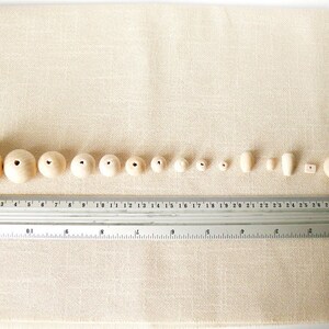 25 mm Wooden beads 25 pcs natural eco friendly r25mm image 5