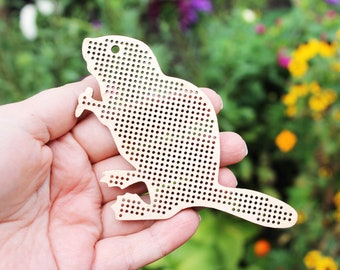 Beaver - cross stitch blank - 106 mm - 4.2 inch - blank Wood for  Needlecraft  - wooden cross stitch blank