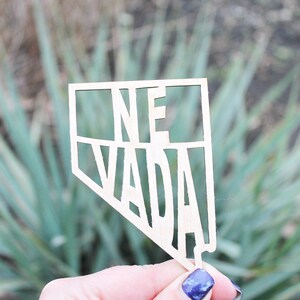 Iscrizione dello stato del Nevada - Taglio laser - vuoto non finito - 3,4 pollici - Nevada Map Shape Text