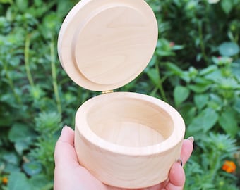 100 mm round unfinished wooden box on hinge - natural, eco friendly - 100 mm diameter