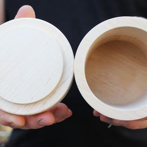 120 mm x 95 mm round unfinished wooden box with cover natural, eco friendly 95 mm diameter image 3