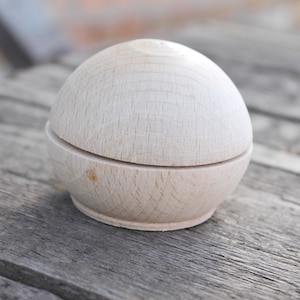 70 mm round unfinished wooden box - with cover - natural, eco friendly - DZ