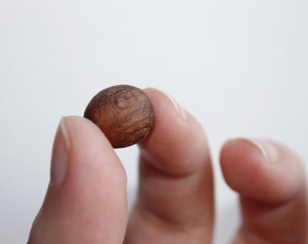 13 mm Holz strukturierte Perlen 25 Stück - natürliche, ECO-FRIENDLY Perlen - gekocht in Olivenöl