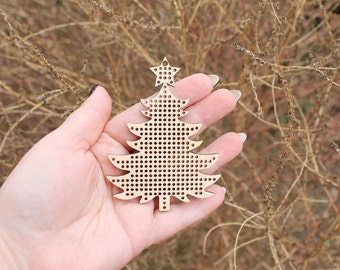Sapin de Noël - ébauche de point de croix 3,5 pouces - ébauches Pendentif couture en bois, ébauche de point de croix en bois