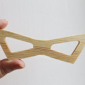 Unfinished wooden bow tie - natural - eco friendly - Pine wood  - mask