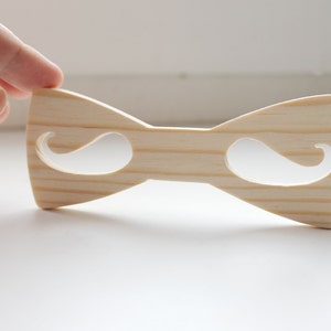 Unfinished wooden bow tie with the mustaches inside - natural - eco friendly - Pine wood