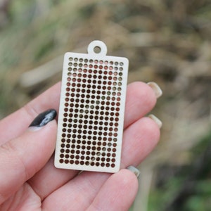 Pendentif en bois blanc rectangle au point de croix, base de broderie pour bijoux, ornement, broche, fournitures pour travaux manuels - 2,3 pouces image 3