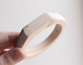 15 mm Wooden bangle unfinished round with two corners on the top - natural eco friendly PE2-15