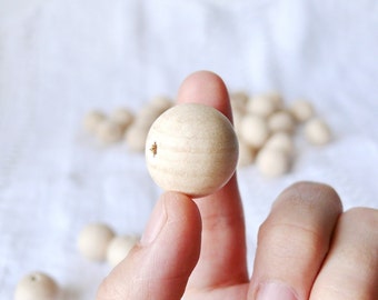 20 mm Wooden beads 25 pcs - natural eco friendly r20mm
