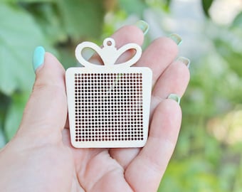 Cadeau de Noël - Pendentif en point de croix de cadeau de Noël - ébauches Pendentif de couture en bois, ébauche de point de croix en bois