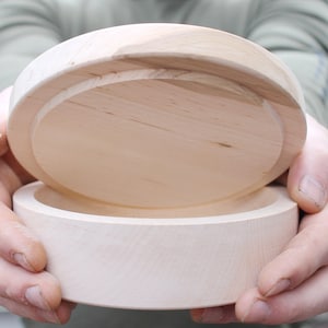 150 mm Round unfinished wooden box with cover natural, eco friendly 150 mm diameter B101-150 image 3