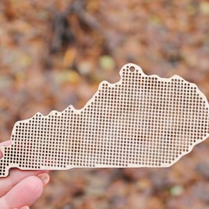 Ponto cruz em branco do estado de Kentucky - Corte a laser - branco inacabado - 6,1 polegadas - Mapa de Kentucky em branco para ponto cruz