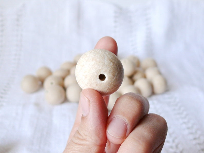 25 mm Wooden beads 25 pcs natural eco friendly r25mm image 1