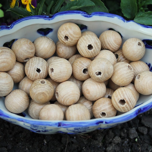 Ash-wood beads 18 mm - 0.7 inches - Natural wooden beads 25 pcs - eco friendly ash wood