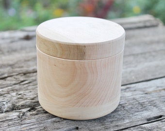 85 mm round unfinished wooden box - 65 mm heigh - made of beech wood - 85 mm diameter
