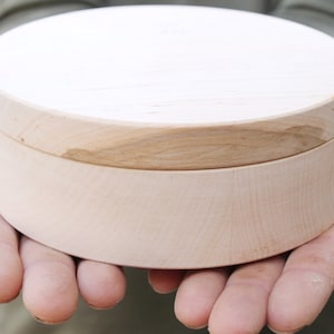 150 mm Round unfinished wooden box with cover natural, eco friendly 150 mm diameter B101-150 image 1