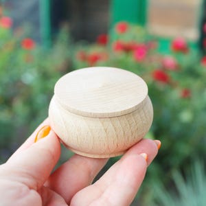 65 mm round unfinished wooden box - 2.6 inches - natural, eco friendly - made of beech wood