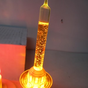 Old 1940&#39;s Paramount C-6 Kristal Snow OIL Bubble Light w Yellow Tube & Yellow Ring