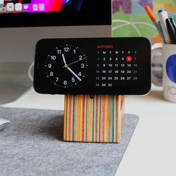 Magsafe iPhone Charging Stand made from Recycled Skateboards