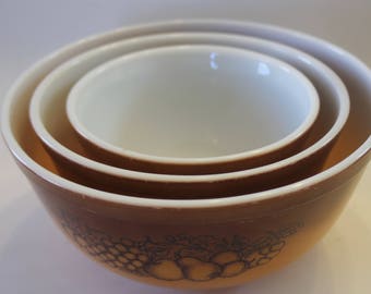 Items similar to Pyrex Old Orchard Mixing Bowls 401, 402 and 403 ... Items similar to Pyrex Old Orchard Mixing Bowls 401, 402 and 403 ...