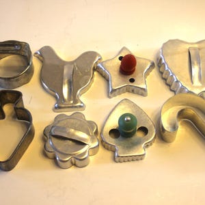 Set of 8 Vintage Assorted Aluminum Cookie Cutters- Wooden Handled Aluminum Cutters - Round Cookie Cutter