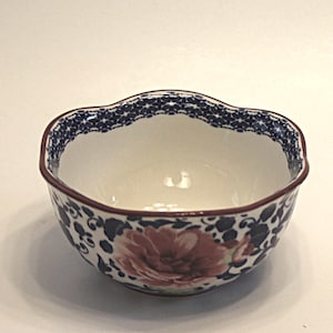 Pioneer Woman 6&quot; Cereal Bowl with Red Roses  Stoneware (Pre-owned)