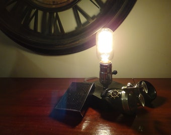 Simplista (Lámpara Edison - Lámpara industrial - Lámpara Steampunk - Lámpara de escritorio - Decoración industrial - Regalos para hombres - Regalos únicos)