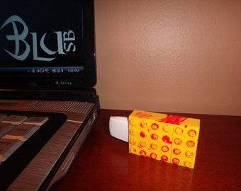 Memoria flash LEGO® de zombi sangriento: opciones de color disponibles