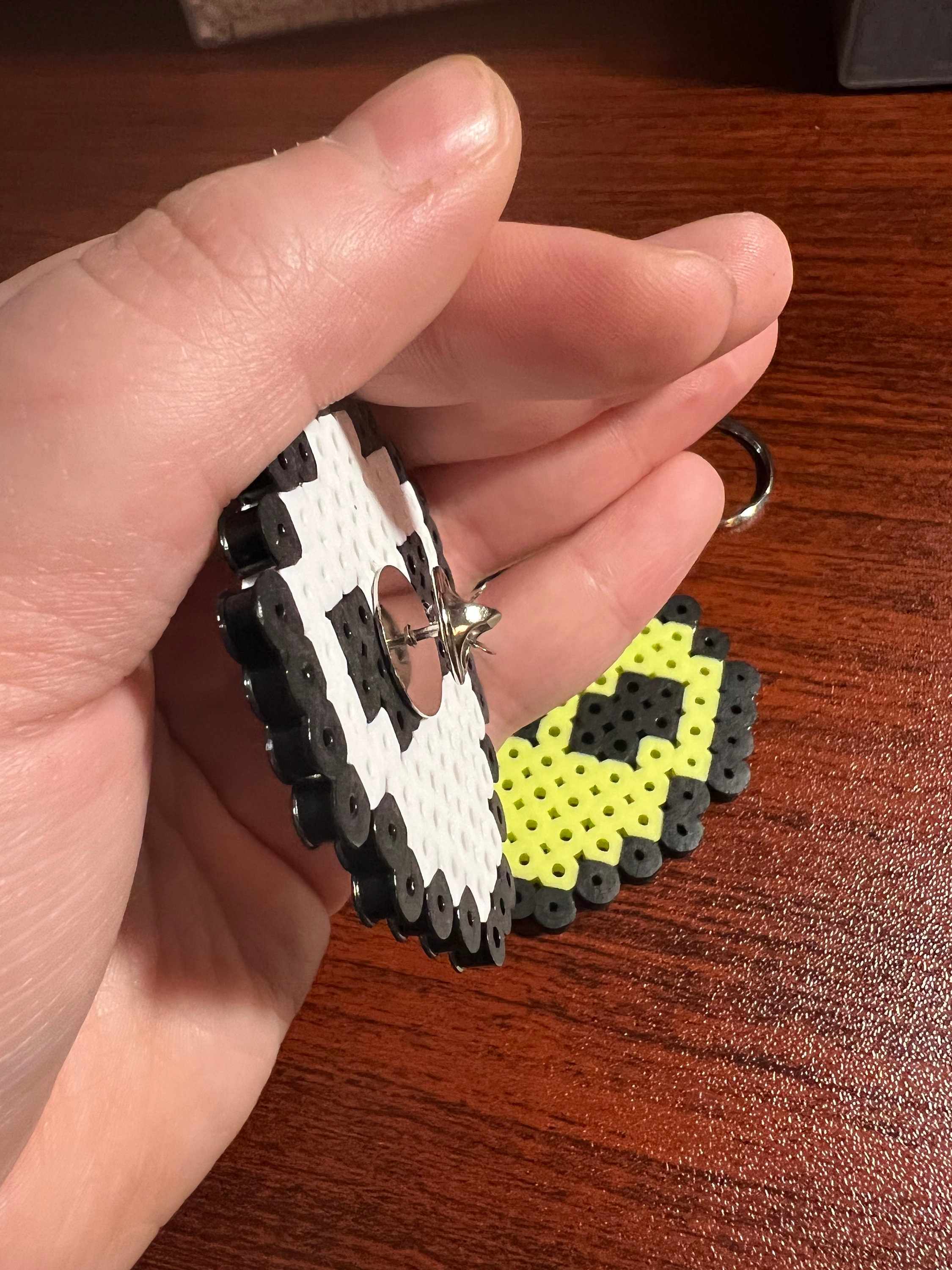 Alien Head Keychain Magnet Pin Perler Bead Sprites - Etsy