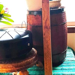 Resonant Rainstick Musical Rain Stick for Teachers Classroom Drum Circle Recording Studio Chilean Rainstick Big Rainsticks Musical Gift