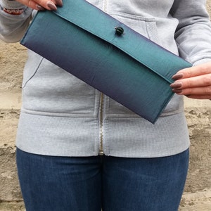 Bolso de mano de tafetán bicolor verde esmeralda brillante con forro de color en contraste, bolso de mano pequeño, monedero verde