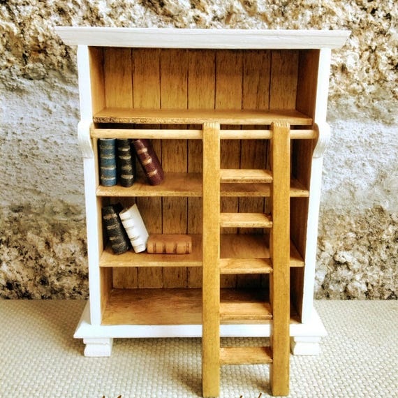 Khall Maison de Poupée Miniatures, Modèle de Meuble Miniature Étagère en Bois 4 Niveaux Présentoir pour Accessoire Maison de Poupée 1:12, Étagère de Présentation Maison de Poupée Khall Maison de Poupée Miniatures, Modèle de Meuble Miniature Étagère en Bois 4 Niveaux Présentoir pour Accessoire Maison de Poupée 1:12, Étagère de Présentation Maison de Poupée