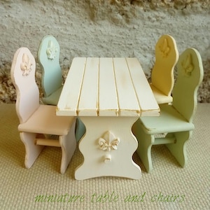 Table et chaises de maison de poupée, table miniature campagne française, table à manger miniature, ensemble de chaises de table miniature, table de ferme de maison de poupée