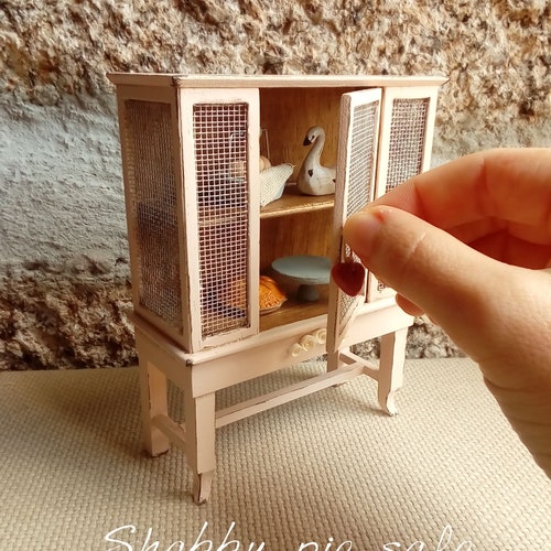 DOLLS HOUSE HAND MADE MINIATURE FURNITURE IN 1/12 SCALE PANTRY 