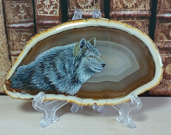 Pintura de lobo sobre ágata