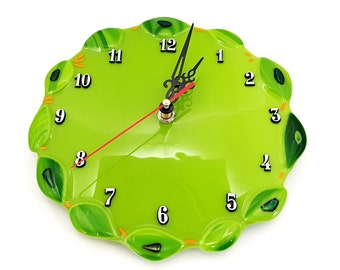 Handmade Green Fused Glass Wall Clock, Home Wall Decor Gifts (Silent Mechanism)