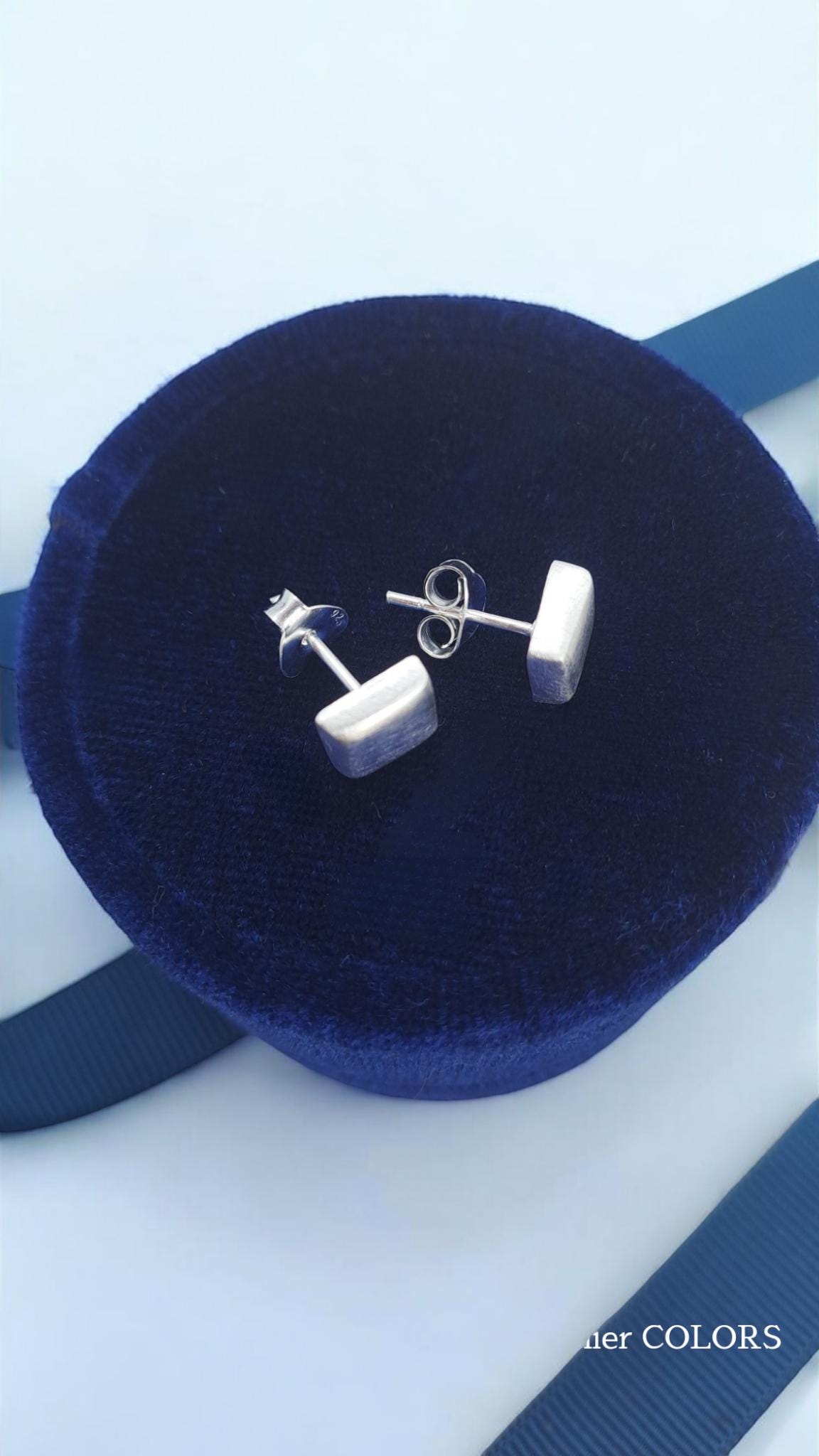 Orecchini a bottone quadrati minimalisti in ambra: design unisex in argento sterling - Italia
