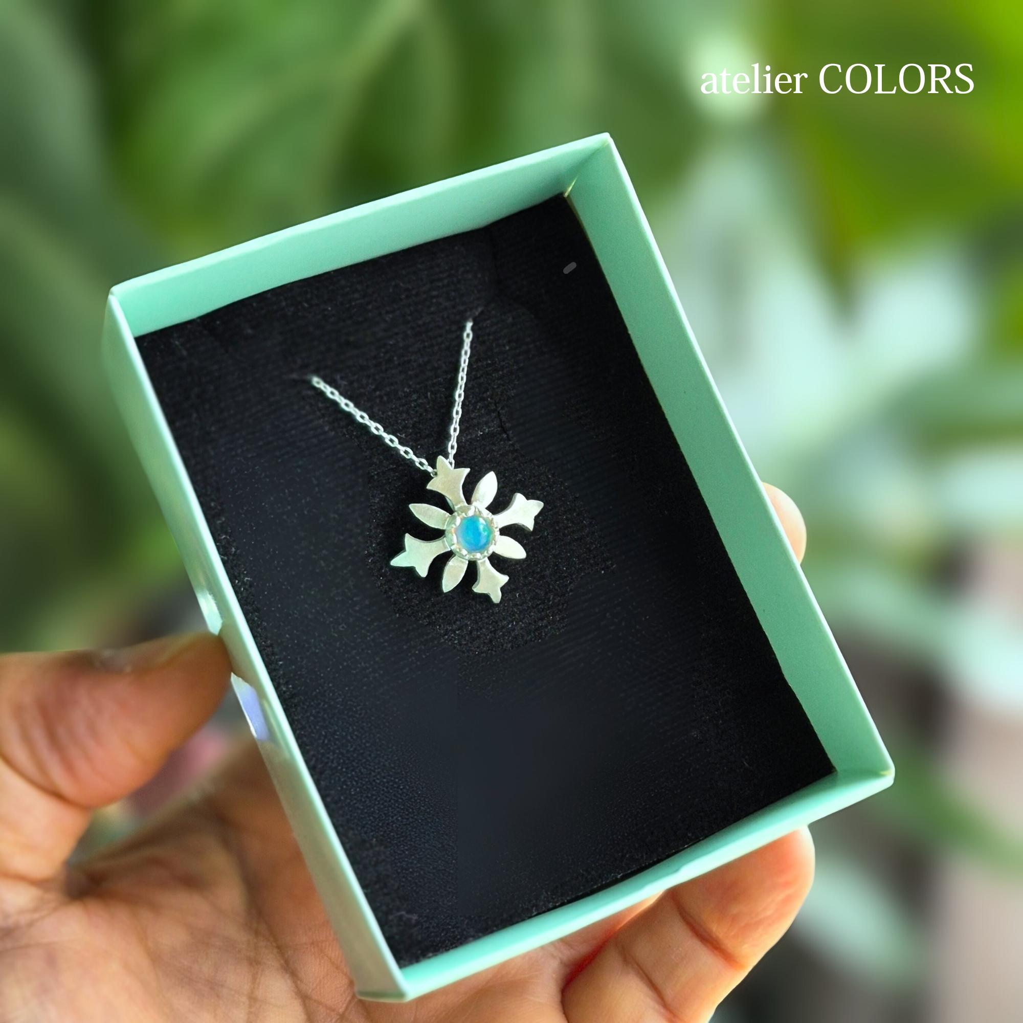 Collier Pendentif Lys En Argent 925 Avec Opale Naturelle - 44 Cm - 175 Carats - Sur Mesure