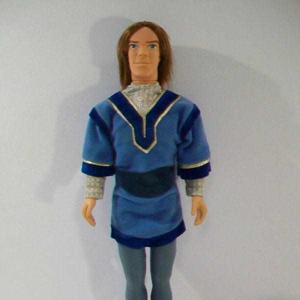 1997 Quest for Camelot Brave Knight Garrett 12" Doll