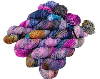 SockYarn, handdyed  75 Wool, 25 Polyamid 100g 3.5 oz. Nr.304