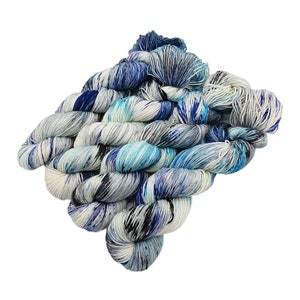 SockYarn, handdyed  75 Wool, 25 Polyamid 100g 3.5 oz. Nr.352