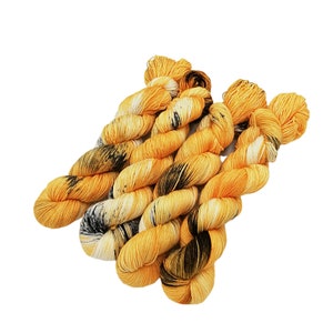 SockYarn, handdyed  75 Wool, 25 Polyamid 100g 3.5 oz. Nr.234