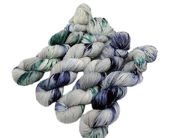 SockYarn, handdyed 75 Wool, 25 Polyamid 100g 3.5 oz. Nr.950