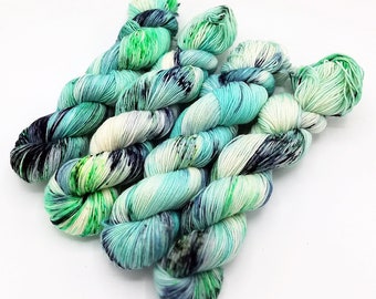 SockYarn, handdyed 75 Wool, 25 Polyamid 100g 3.5 oz. Nr.807