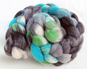 Merino Wool Handpainted Spinning Fiber -5.3 oz. 150g  Nr. 123