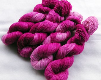 Merino SINGLE yarn, 100% Merinowool 100g 3.5 oz.Nr. 151